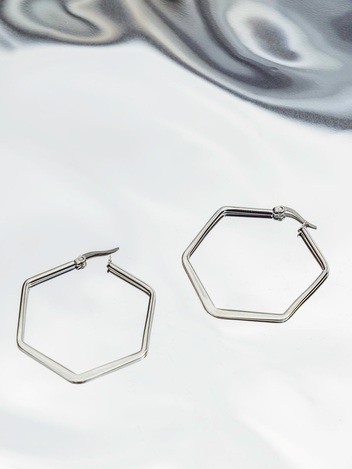 Hexagon silver earrings