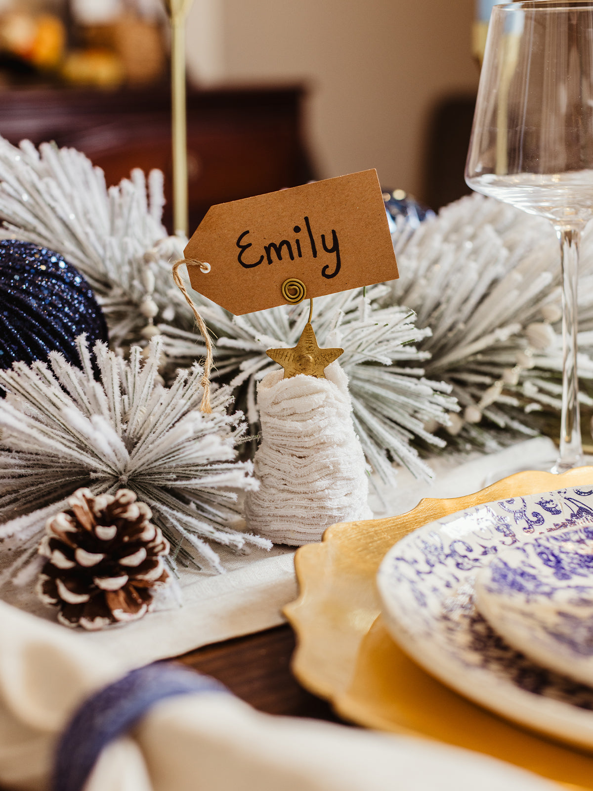 Master the Art of the Warm Welcome: Must-Have Holiday Hosting Gifts