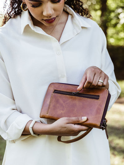 Women’s Leather Clutch Wallet